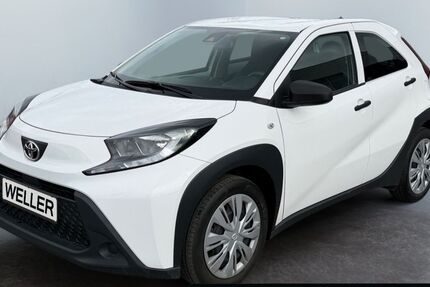 Toyota Aygo (X) 27.586 km 12.880 &euro; Hamm 59067