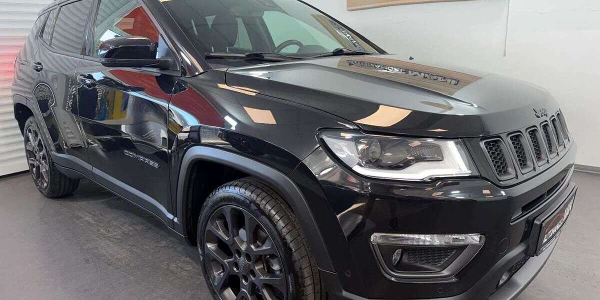Jeep Compass 18.000 km 21.990 &euro; Soest 59494