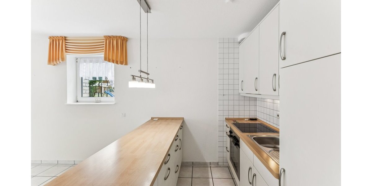 RESERVIERT - Sofort frei: Gepflegte 2-Zimmer-Erdgeschosswohnung mit großem Balkon & Tiefgaragenstellplatz - Erdgeschoßwohnung Bad Sassendorf | Angebot:25851708