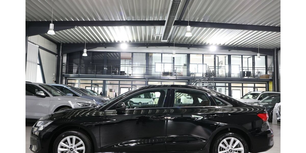 Audi A3 LIMOUSINE 35 TFSI BUSINESS BLACK LED,ACC+LANE 16.000 km 27.333 &euro; Hamm 59077