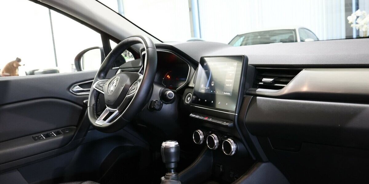 Renault Captur 130 TCE INTENS RED & BLACK / LED / AHK 83.000 km 13.991 &euro; Hamm 59077
