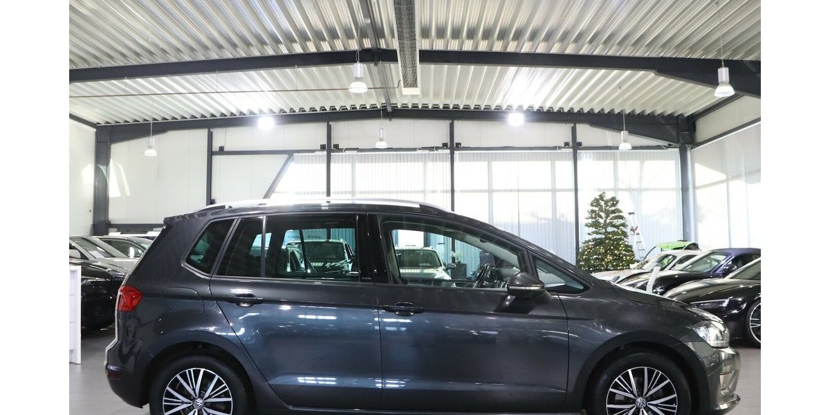 VW Golf Sportsvan 1.4 TSI ALLSTAR / XENON, NAVI-DM 119.000 km 12.111 &euro; Hamm 59077