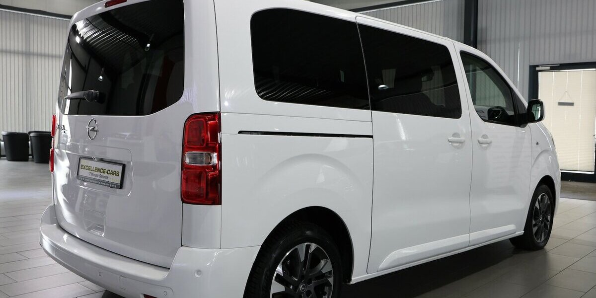 Opel Zafira Life 2.0 CDTI EDITION-M INNOVATION 8-SITZ 150.000 km 23.777 &euro; Hamm 59077