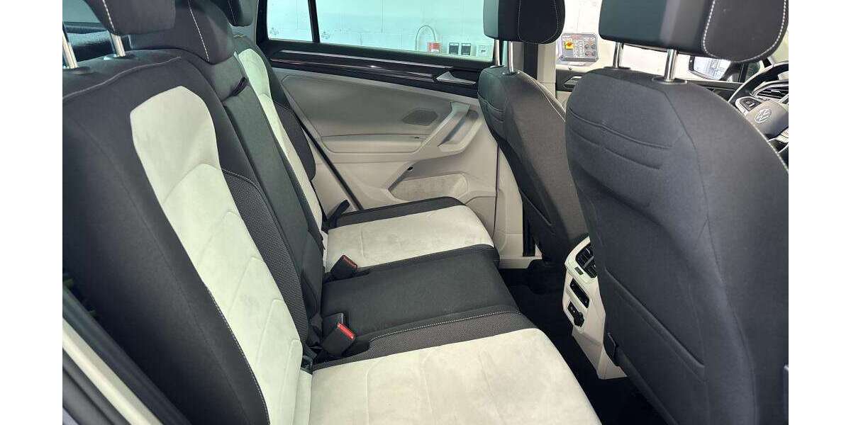 VW Tiguan Elegance 1.4 eHybrid DSG NAVI PANORAMA AHK 33.631 km 27.988 &euro; Bergkamen 59192