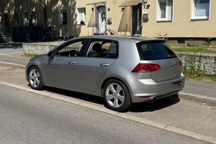 VW Golf 233.000 km 8.499 &euro; Bönen 59199
