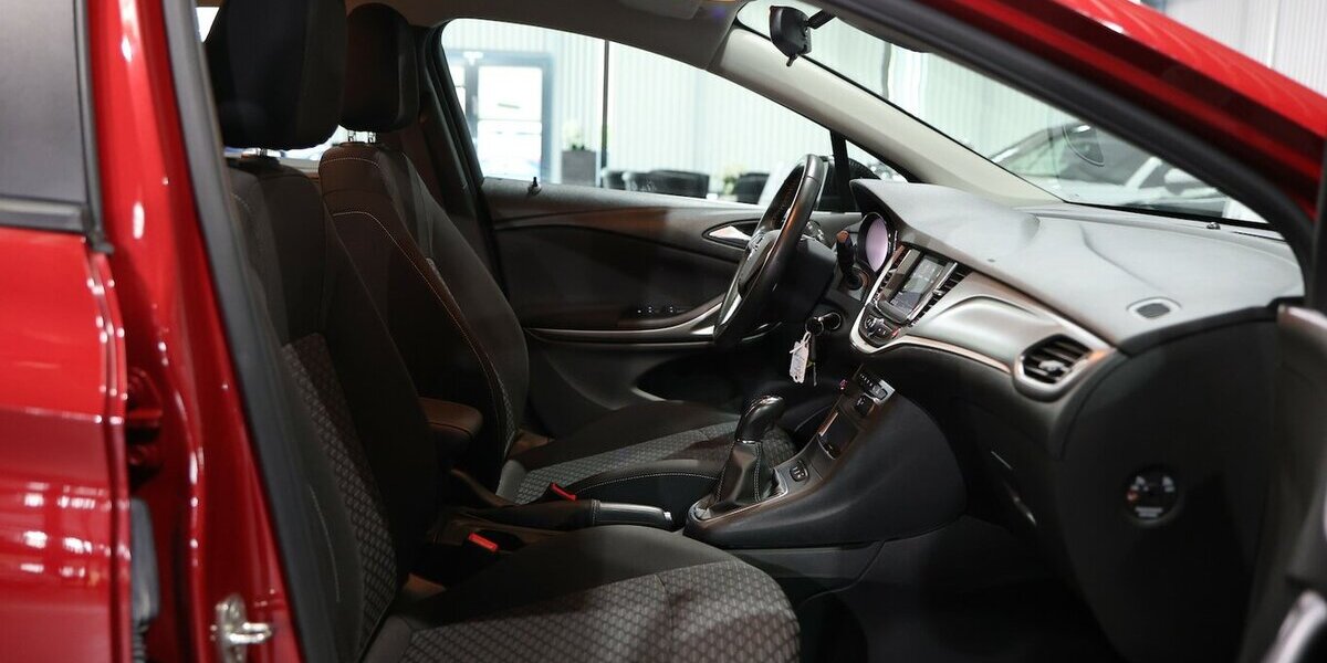 Opel Astra K ST 1.2 T EDITION / APPLE + ANDROID 22.000 km 14.444 &euro; Hamm 59077