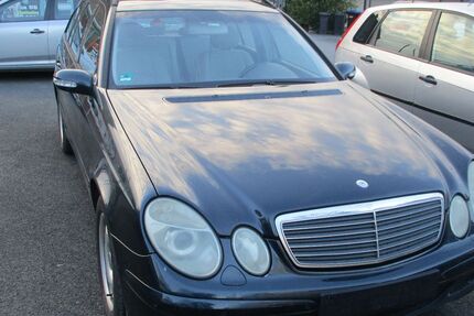 Mercedes-Benz E 220 375.000 km 2.700 &euro; Unna 59425