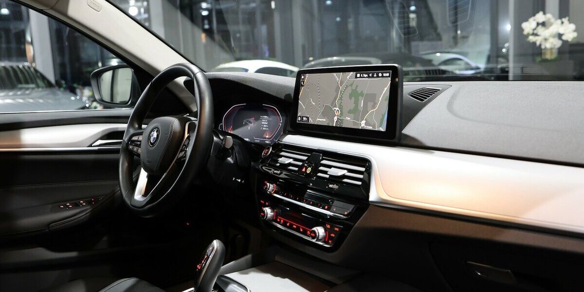 BMW 520d Touring xDrive BUSINESS EL.VOLL-LEDER, LED 14.000 km 38.111 &euro; Hamm 59077