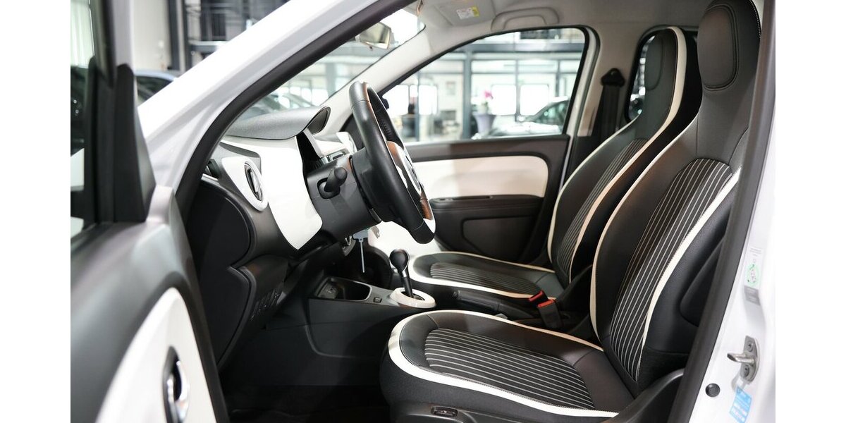 Renault Twingo TECHNO ELECTRIC SPURHALTE, LEDER, KAMERA 10.000 km 13.777 &euro; Hamm 59077