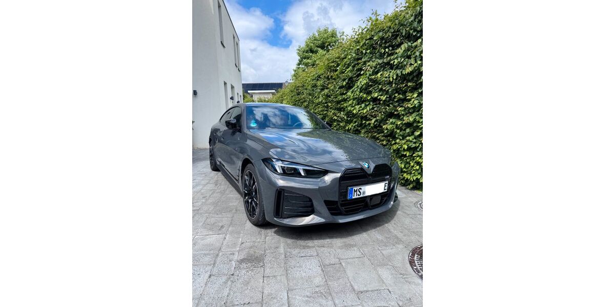 BMW i4 3.600 km 63.800 &euro; Münster 48161