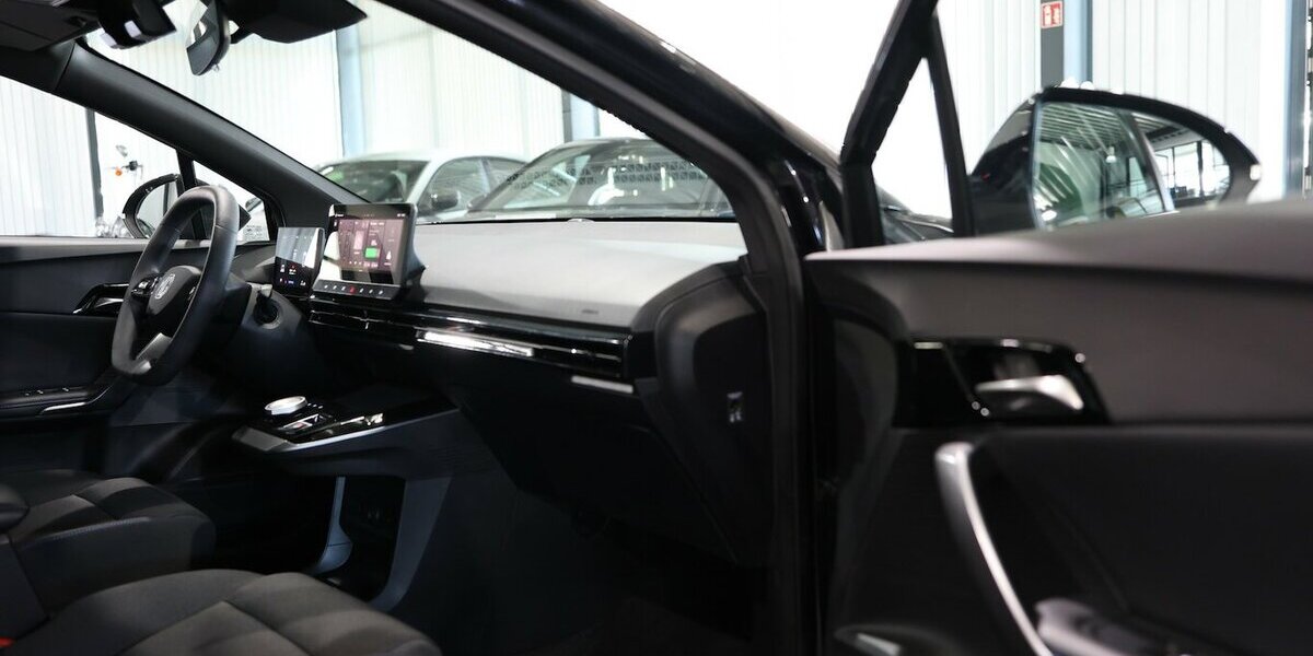MG 4 ELECTRIC BLACK VIRTUAL, ACC+SPURHALTE, APPLE 40.000 km 17.777 &euro; Hamm 59077