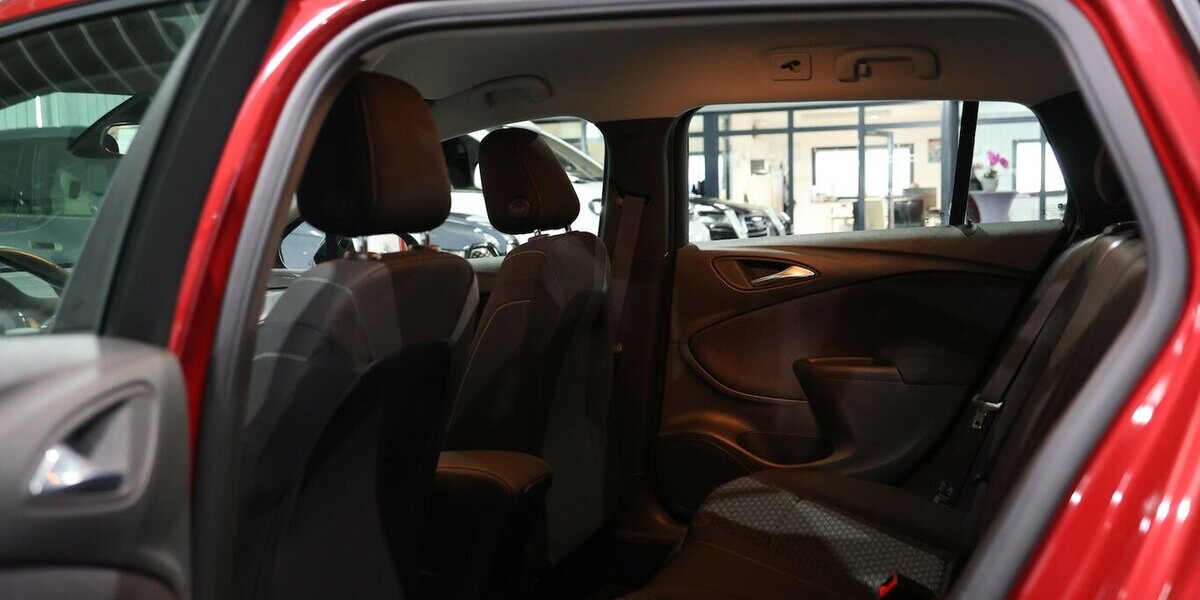 Opel Astra K ST 1.2 T EDITION / APPLE + ANDROID 22.000 km 14.444 &euro; Hamm 59077