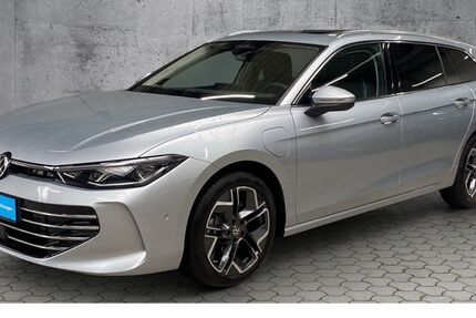 VW Passat Variant 15.500 km 47.890 &euro; Rheda-Wiedenbrück 33378