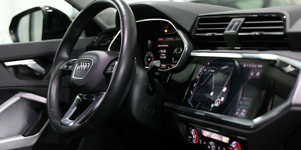 Audi Q3 35 TDI QUATTRO ADVANCED / LED, LEDER, VC 72.000 km 27.993 &euro; Hamm 59077