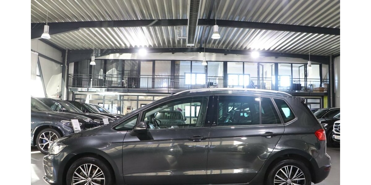 VW Golf Sportsvan 1.4 TSI ALLSTAR / XENON, NAVI-DM 119.000 km 12.111 &euro; Hamm 59077