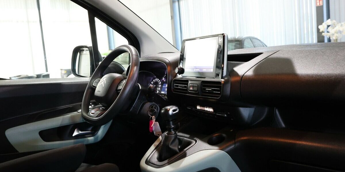 Citroen Berlingo 1.5 BLUE-HDI FEEL XL130 / 7-SITZER / 136.000 km 15.555 &euro; Hamm 59077
