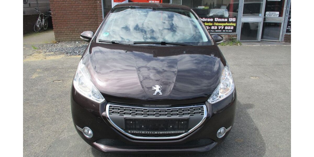 Peugeot 208 92.000 km 4.000 &euro; Unna 59425