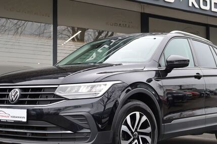 VW Tiguan 134.786 km 21.950 &euro; Rheda-Wiedenbrück 33378