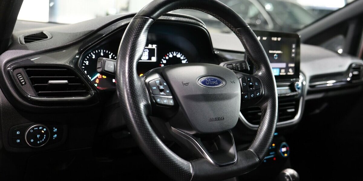 Ford Fiesta 1.0 EB ST-LINE SPORT / LED / NAVI+APPLE 89.000 km 11.777 &euro; Hamm 59077