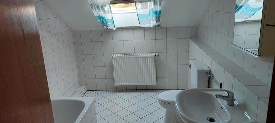 Dachgeschoßwohnung Wadersloh - 3 Zimmer, 70 m&sup2;, 530&euro; | Angebot:25853050