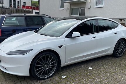 Tesla Model 3 16.500 km 35.998 &euro; Herzebrock- Clarholz 33442