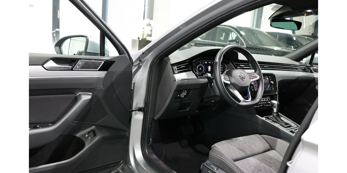 VW Passat Variant GTE DSG IQ BUSINESS R-LINE SPORT 86.000 km 23.991 &euro; Hamm 59077