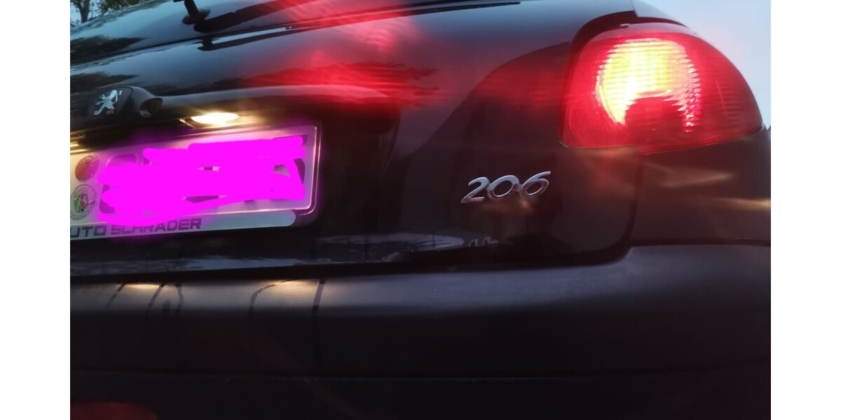 Peugeot 206 120.000 km 2.200 &euro; Werl 59457