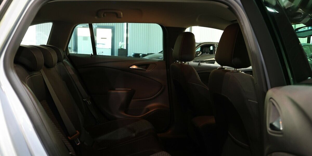 Opel Astra K ST 1.6 T ACTIVE 200-PS / APPLE+ANDROID 130.000 km 10.444 &euro; Hamm 59077