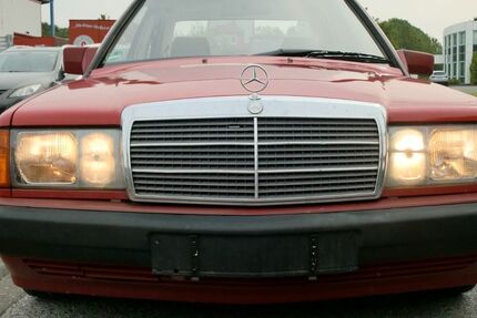 Mercedes-Benz 190 159.000 km 4.450 &euro; Rheda-Wiedenbrück 33378