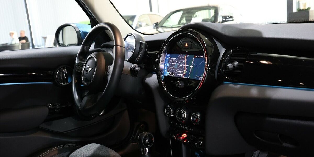 Mini ONE CLASSIC-TRIM / LED / LEDER / NAVI+APPLE 60.000 km 17.777 &euro; Hamm 59077