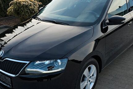 Skoda Rapid 52.300 km 11.960 &euro; Bad-Sassendorf 59505