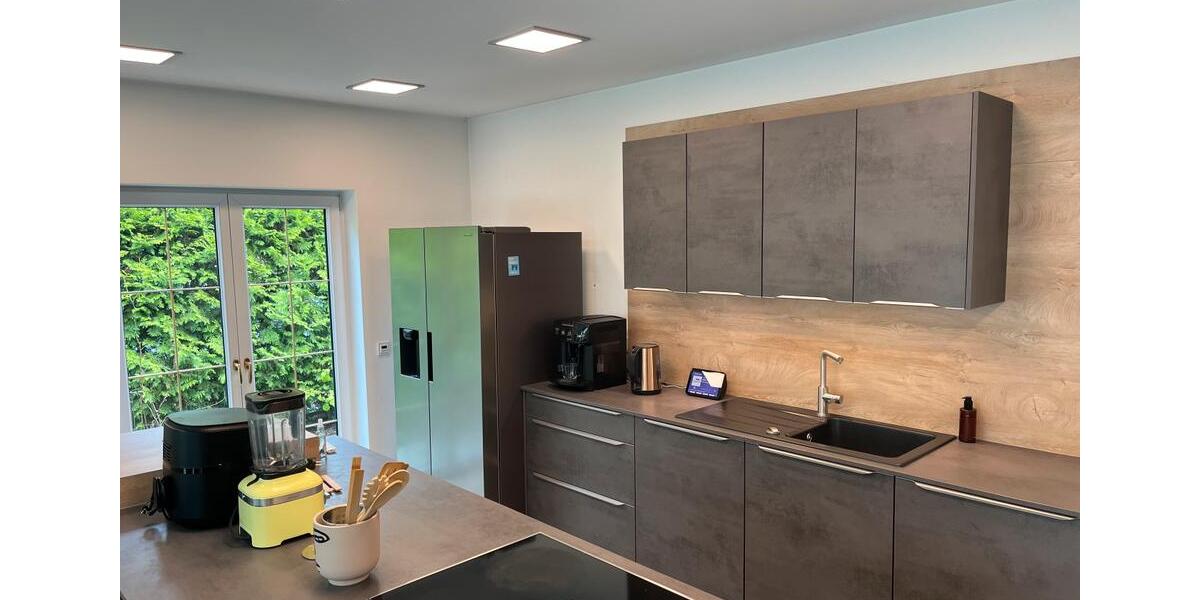 Einfamilienhaus Kamen - 8 Zimmer, 340 m&sup2;, 585.000&euro; | Angebot:25452133