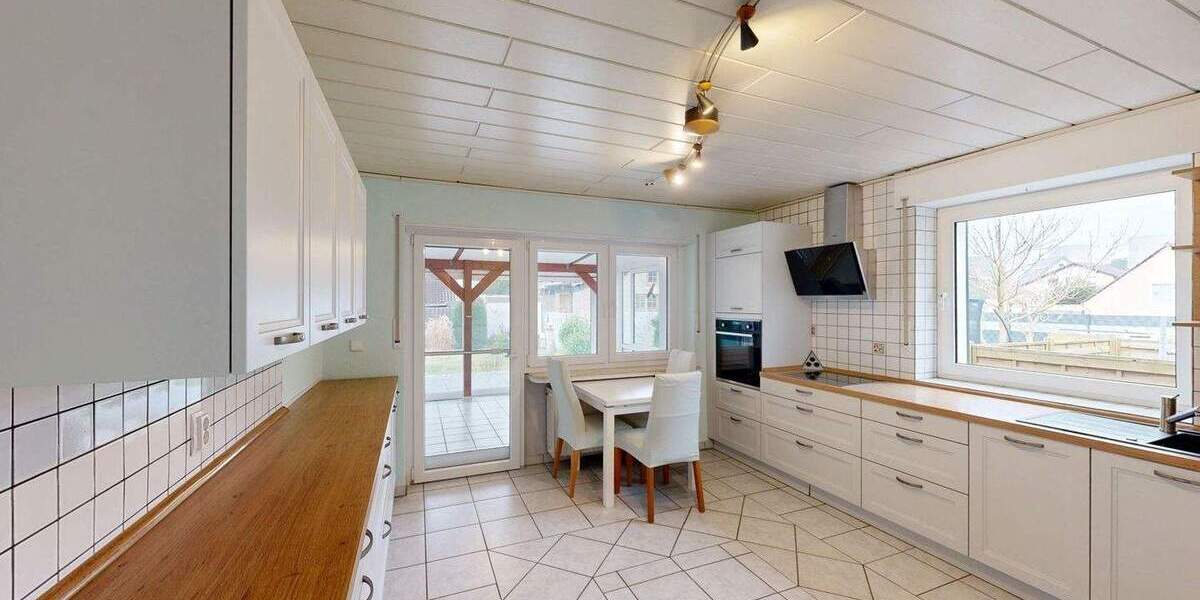 Mehrfamilienhaus, Wohnhaus Hamm Herringen - 7 Zimmer, 179 m&sup2;, 319.000&euro; | Angebot:25686296