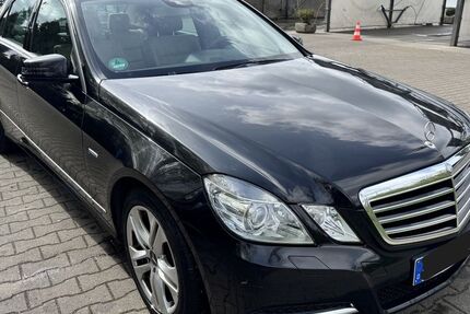 Mercedes-Benz E 220 308.000 km 9.850 &euro; Hamm 59067