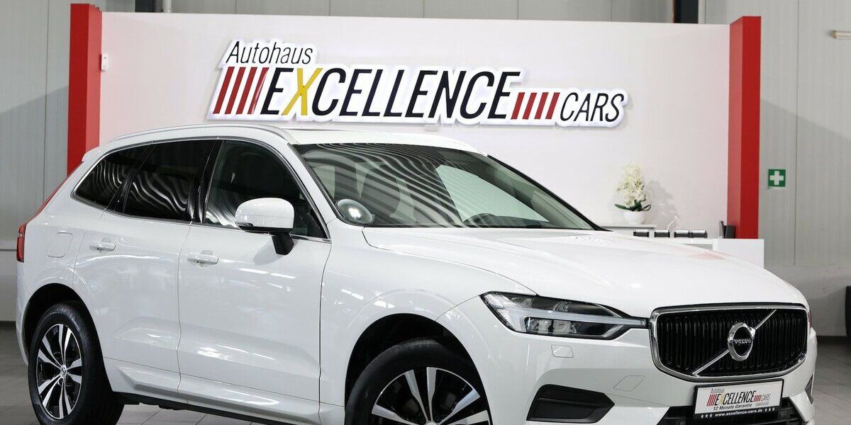 Volvo XC60 D4 MOMENTUM PRO / PANORAMA, MATRIX-LED 130.000 km 26.777 &euro; Hamm 59077