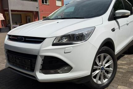 Ford Kuga 162.780 km 10.700 &euro; Hamm 59077