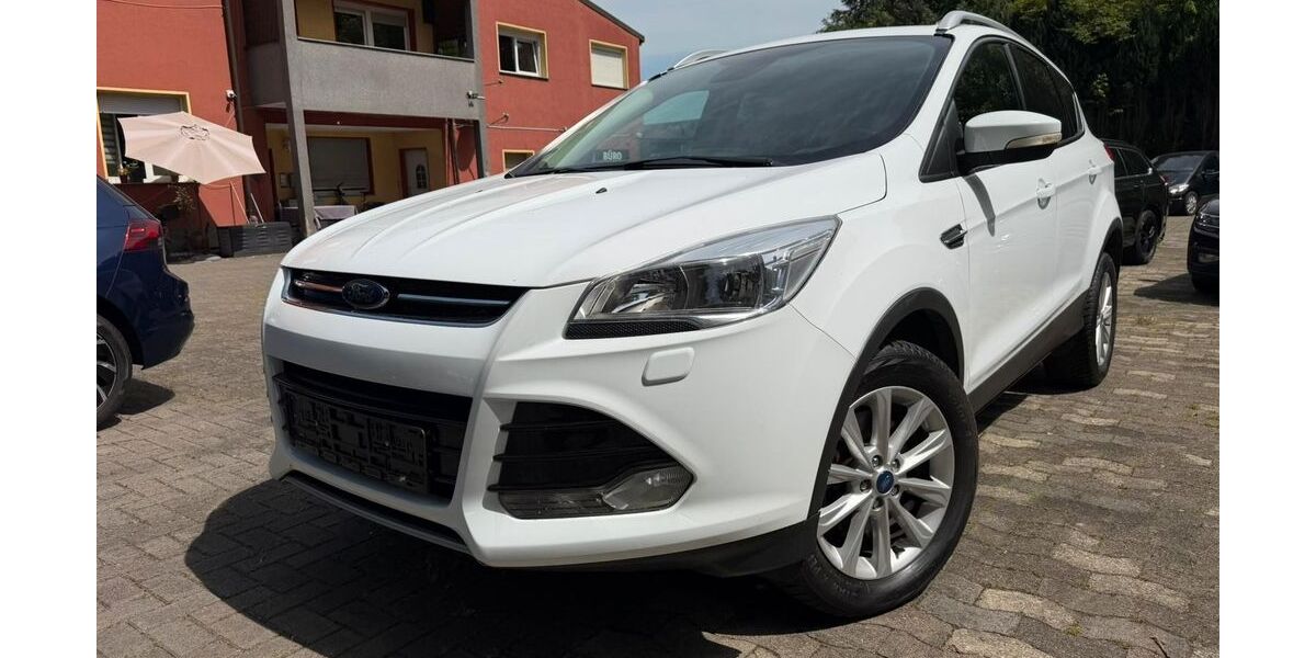 Ford Kuga 162.780 km 10.700 &euro; Hamm 59077