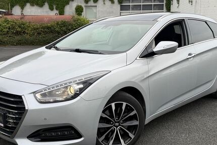 Hyundai i40 232.584 km 5.600 &euro; Soest 59494