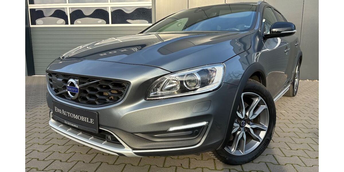 Volvo V60 Cross Country 147.892 km 17.700 &euro; Ahlen 59229