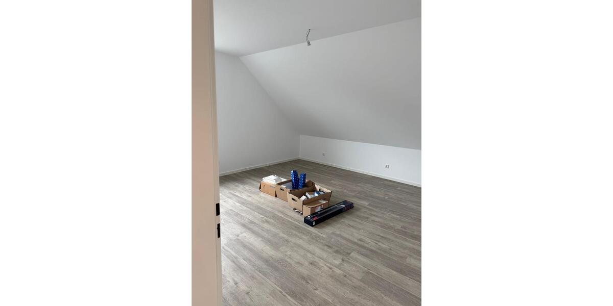 Dachgeschoßwohnung Warendorf - 3 Zimmer, 83 m&sup2;, 685&euro; | Angebot:26032975