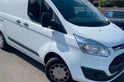 Ford Transit Custom 124.000 km 8.900 &euro; Hamm 59065