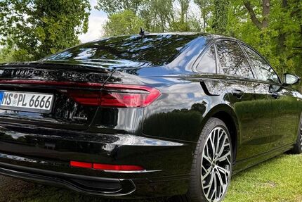 Audi A8 109.000 km 53.490 &euro; Münster 48147