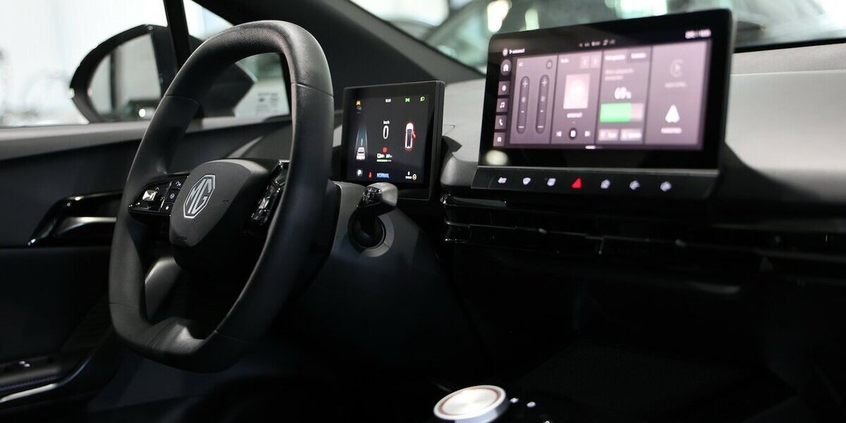 MG 4 ELECTRIC BLACK VIRTUAL, ACC+SPURHALTE, APPLE 40.000 km 17.777 &euro; Hamm 59077