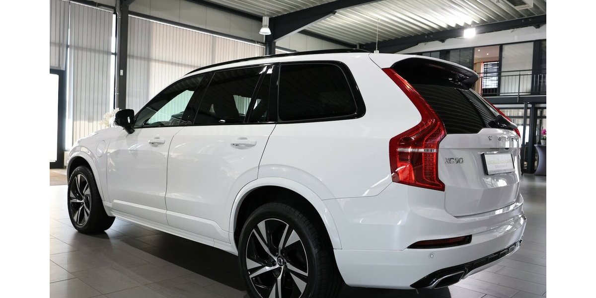 Volvo XC90 RECHARGE P-HEV AWD R-DESIGN SPORT 7-SITZER 137.000 km 36.991 &euro; Hamm 59077