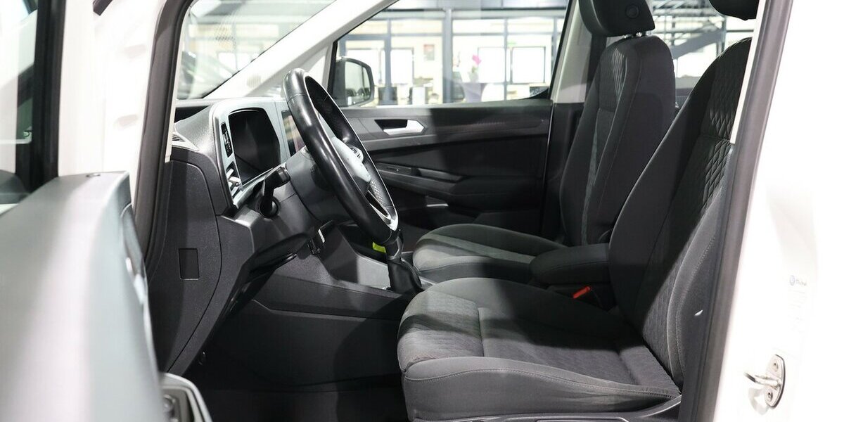 VW Caddy Maxi KOMBI 2.0 TDI 4M LIFE IQ ALLRAD OPTIK 95.000 km 28.777 &euro; Hamm 59077