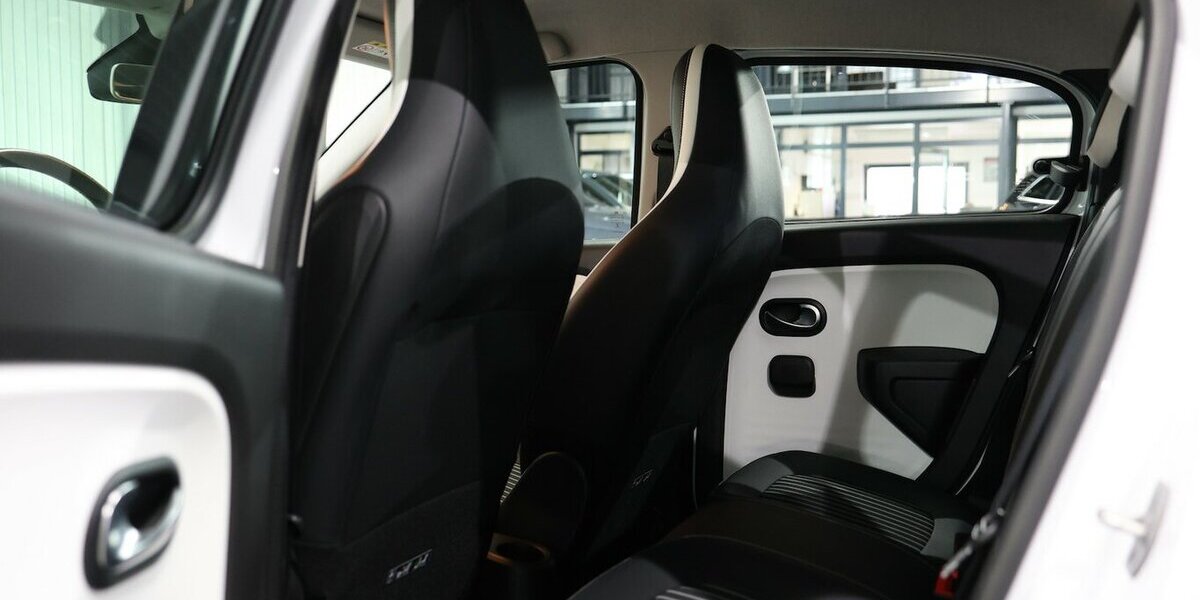 Renault Twingo INTENS ELECTRIC SPURHALTE, LEDER, KAMERA 13.000 km 13.111 &euro; Hamm 59077