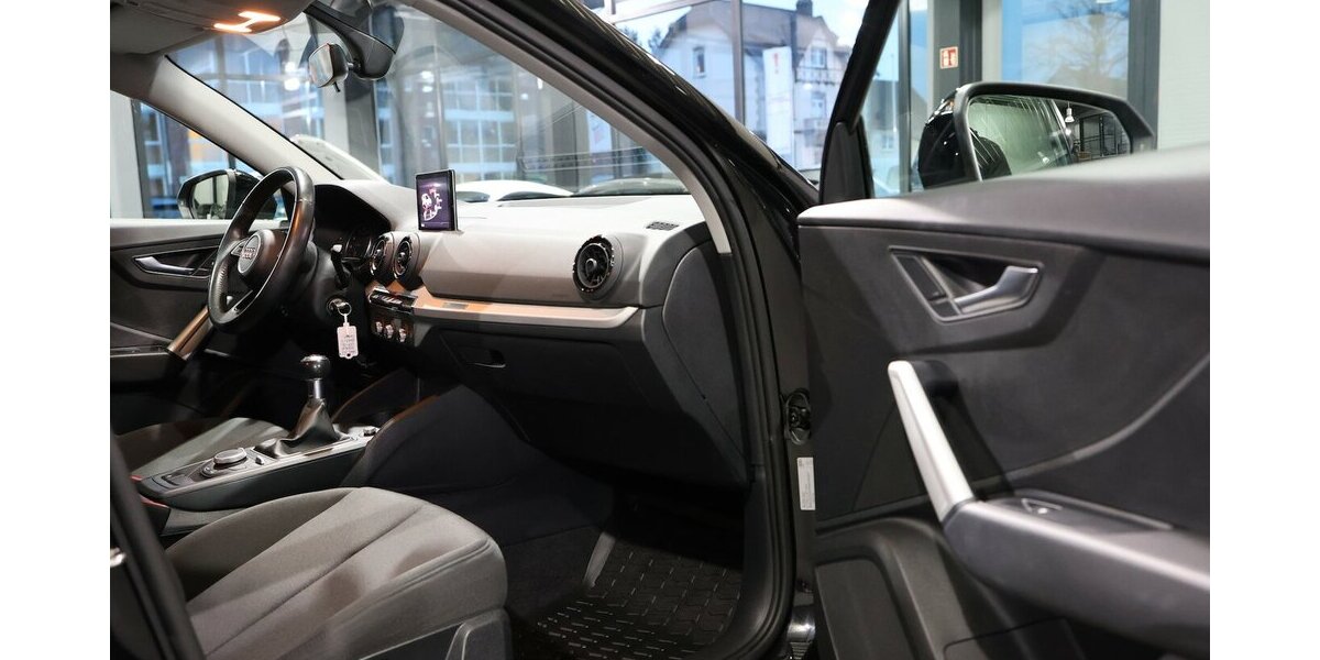 Audi Q2 1.4 TFSI SPORT / 1.HAND / ABN.AHK / PDC / SHZ 138.000 km 13.777 &euro; Hamm 59077