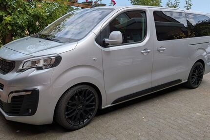 Peugeot Traveller 190.000 km 17.900 &euro; Oelde 59302