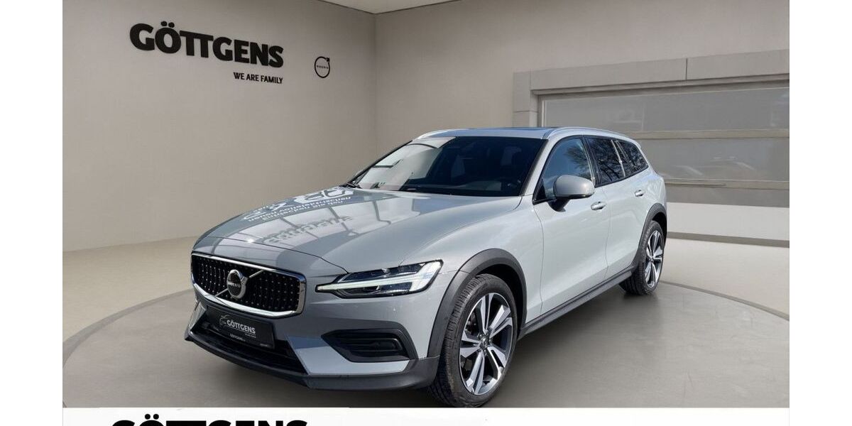 Volvo V60 23.636 km 41.890 &euro; Soest 59494
