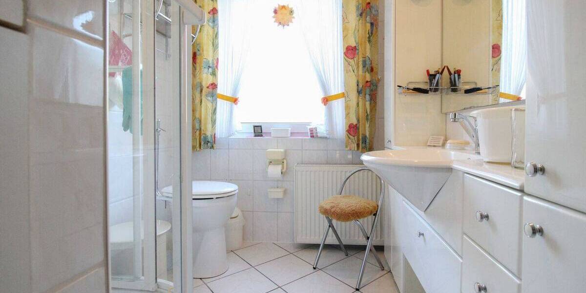 Mehrfamilienhaus, Wohnhaus Rheda-Wiedenbrück Rheda - 7 Zimmer, 179 m&sup2;, 395.000&euro; | Angebot:25970459